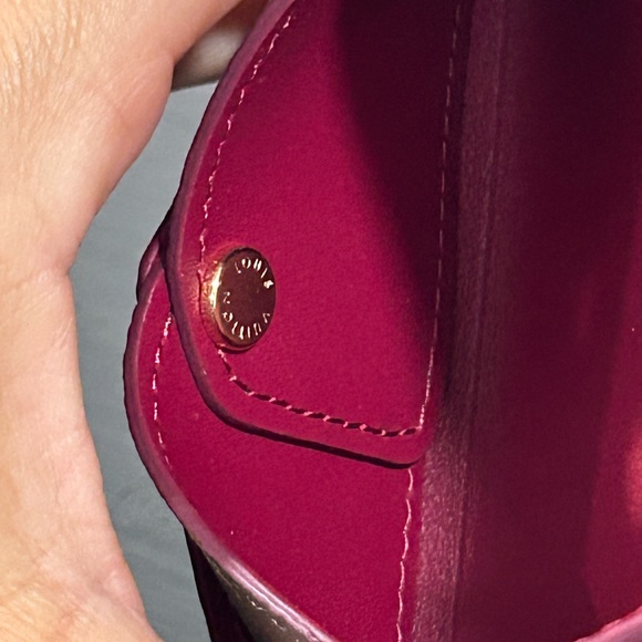 Louis Vuitton Small Kirigami - Picture 13 of 16